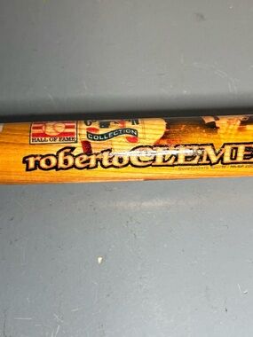 Vintage 2003 Roberto Clemente Wood 18" Mini Bat Cooperstown Collection MLB